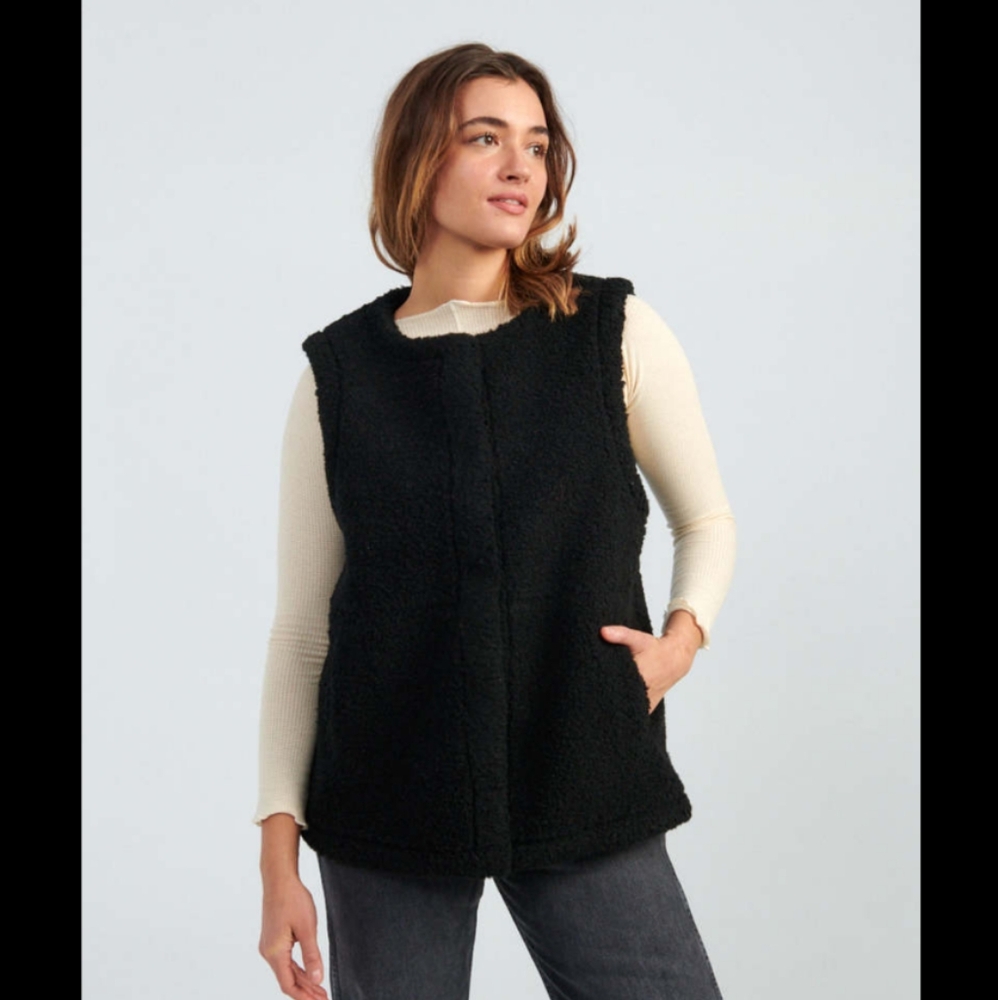 Apiece apart black faux shearling vest medium